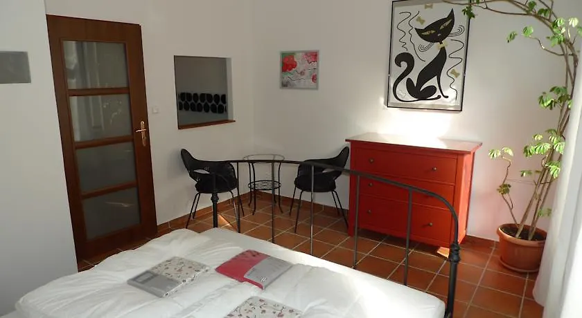Pension 15 Homer Prague Czech Republic