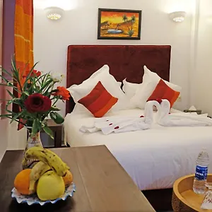 riad-zanouba.marrakeshhotelsmorocco.com/