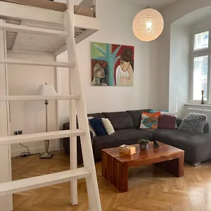 https://luxury-apartment-novobranska.brnohotels.org