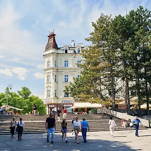 thermal-apartment.karlovyvary-hotels.com/
