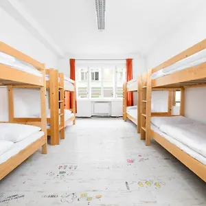  Hostal Benedikt Center