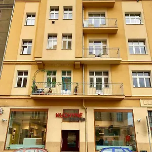 https://blue-rose-apartman.karlovyvary-hotels.com